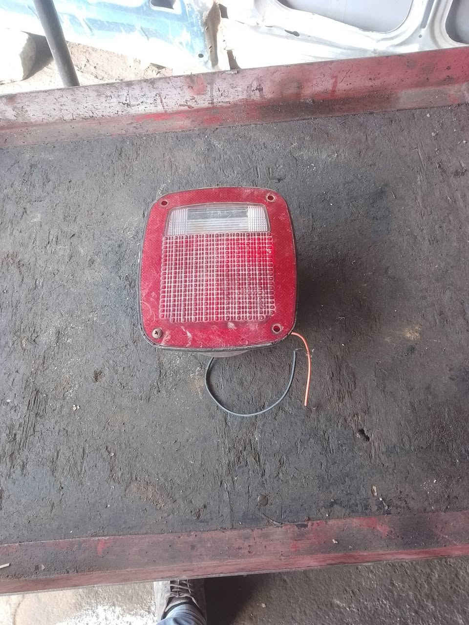 غراض شوفرليت للبيع العنوان موصل 
***********
