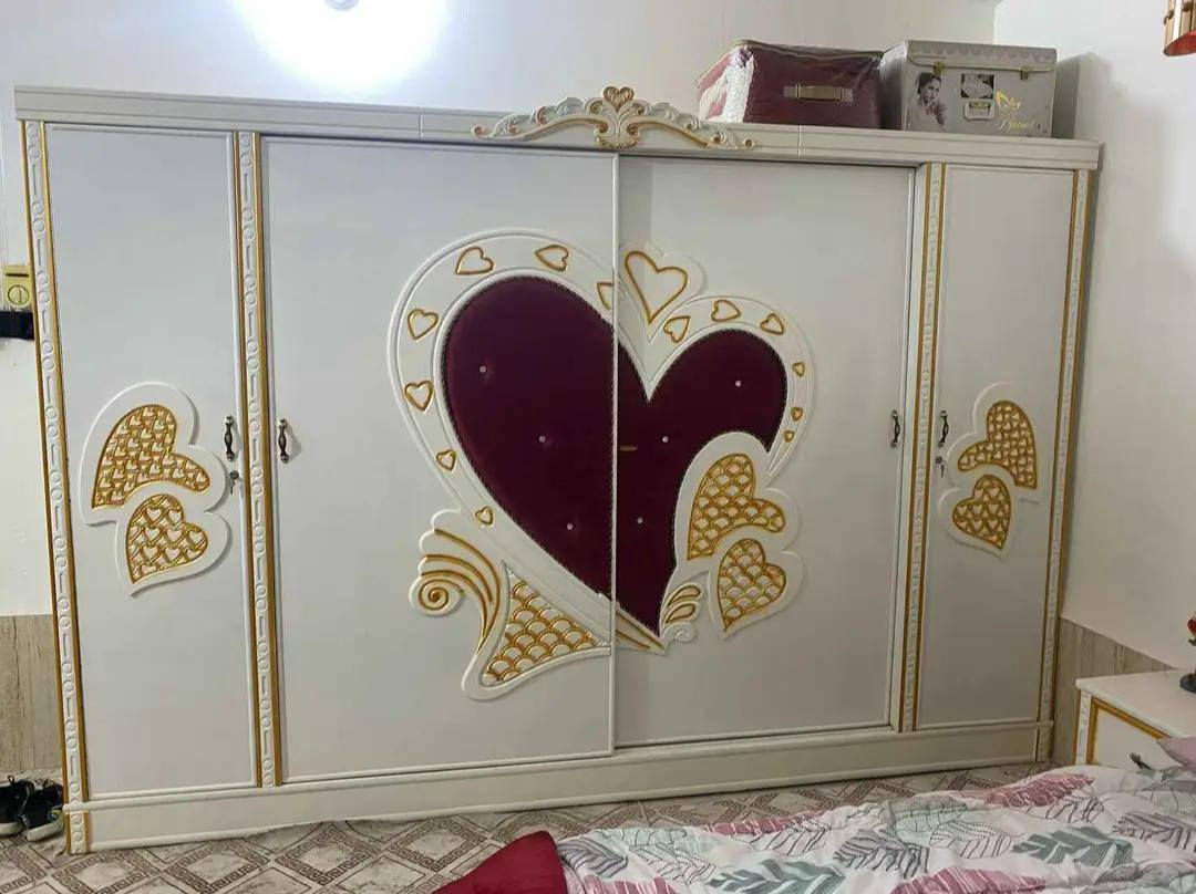 سلام عليكم غرفه للبيع شغل عراقي درجه اولى معاكس 5ملم
نضافه 100٪؜ استخدام شهرين  عنوان شارع الطاقه جزيره السعر والاستفسار الاتصال على الرقم ***********/*********** متوفر واتساب
