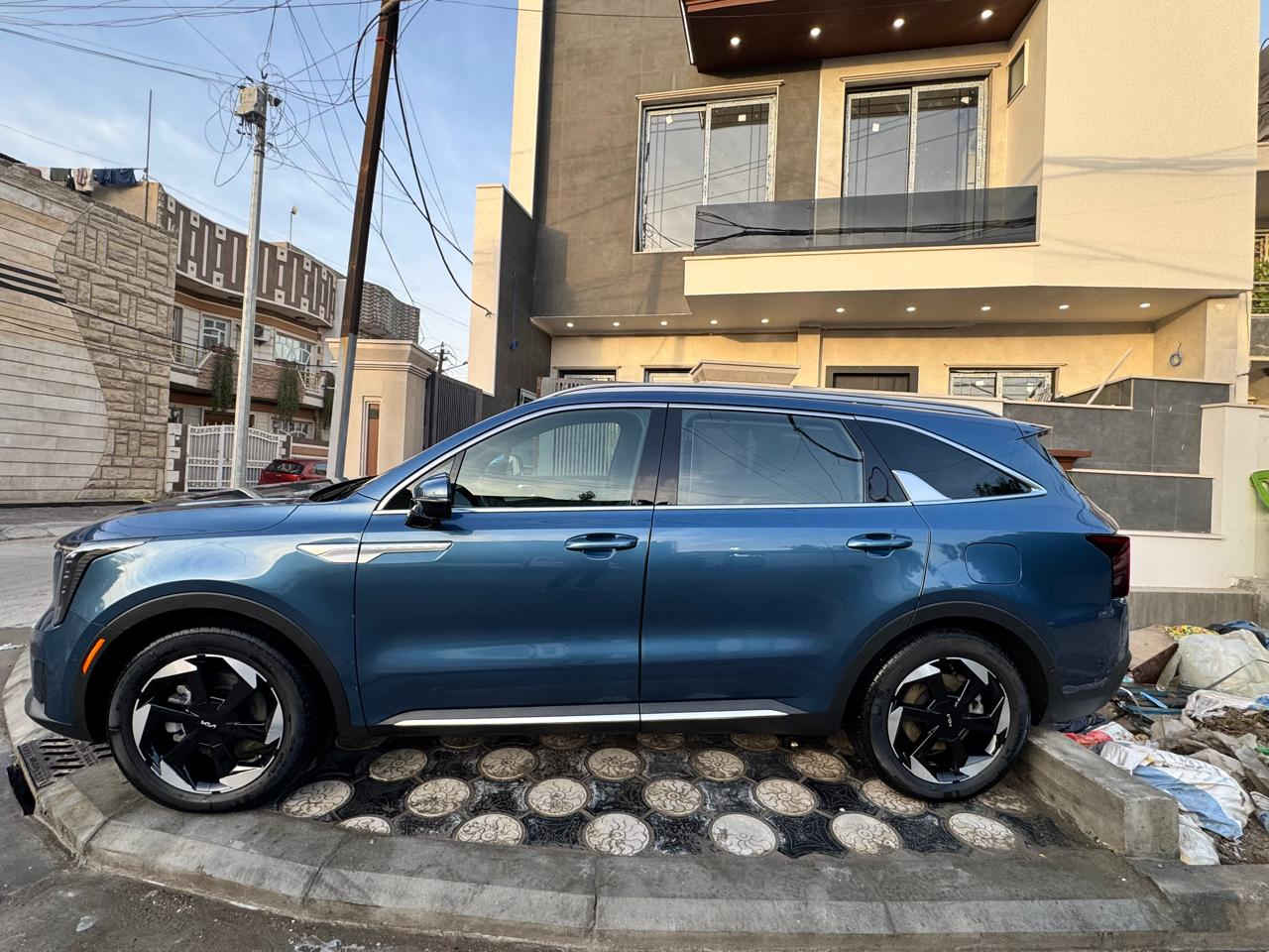 كيا سورنتو 2025 هايبرد SX برستيج فول الفول 5كامرات ماشيه 1000فقط زيرو   صور الحادث بلمنشور بيها صبغ بنيد فقط  دعاميه لون وجاملغ مفتوح راجع نفسه راديترات بدنه كلهن بلاد بدون ضرر  مكان السياره بغداد السعر 294 وبيها مجال 

للاتصال ***********
