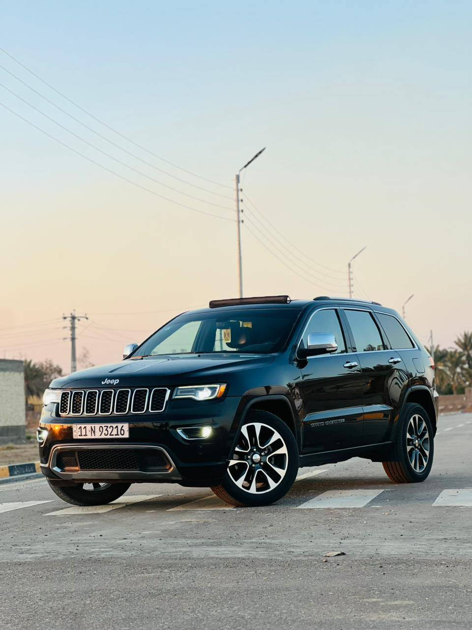 سلام عليكم جيب موديل 2017 مريكي رقم بغداد نكليزي بسمي حادث جاملغ خلفي فقط بدون دواخل فول مواصفات بنرامه كشنات حار بارد فول لفول ماشيه 157 كير ومكينه مكفولات شرط تخم تايرات جديده سعر 210 وبيها مجال تواصل تصال ع ***********
