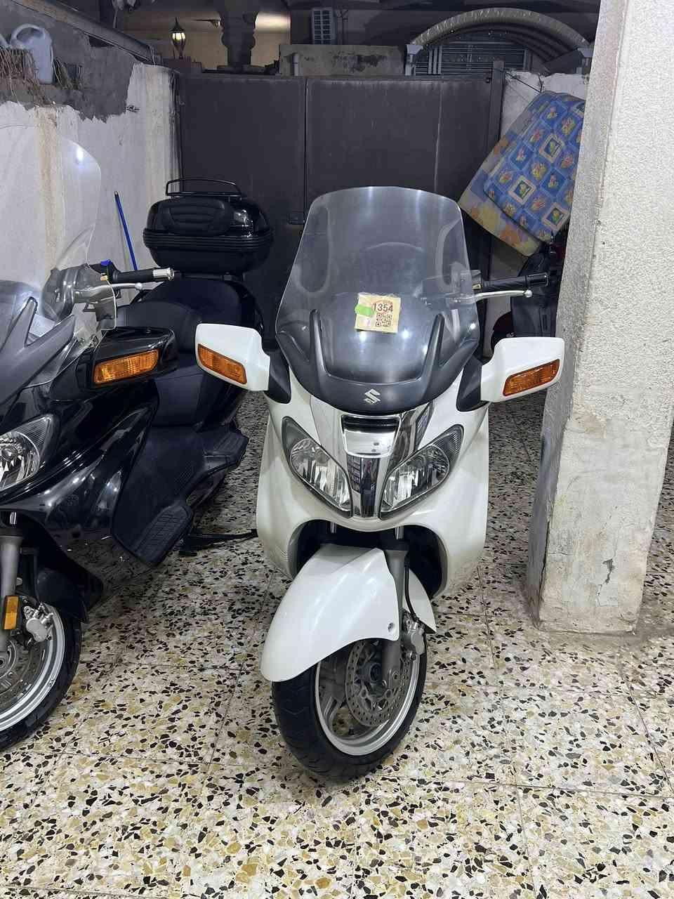 سلام عليكم سكاي ولف محرك ٦٥٠  دراجه جديده مكفوله حاويه شخط واحد مابيه كتلوك الشركه ولعده وياه العنوان كربلاء ماشيه ١٨ الشراي يتصل ***********
