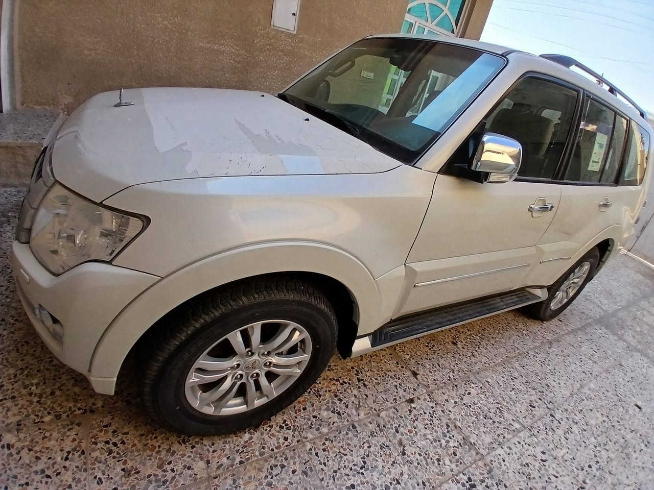 باجيرو 2020 حبتور فول مواصفات بعدهه زيرو ماشيه ١٢ الف مكفوله كفاله عامه مكينه 3800 رقم بغداد باسمي السعر 290 رقم الهاتف ***********
