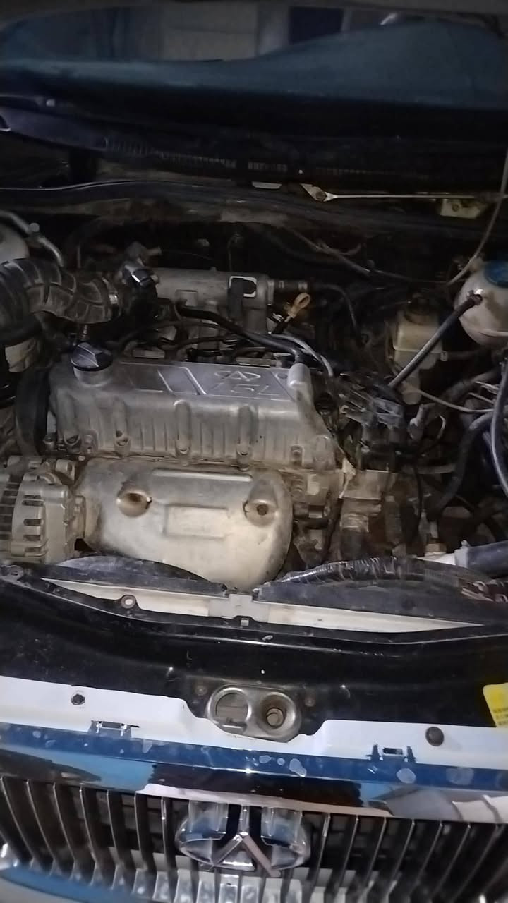 شيري موديل 10ما بيه صبغ سياره نضيفه حيل  بيه جراد بل قماره شويه وبل بنيد سياره عل وضع الشركه ***********سعر ٣٥ بيه مجال بسيط مكلف بل نشر اهذ رقم صاحب سياره
