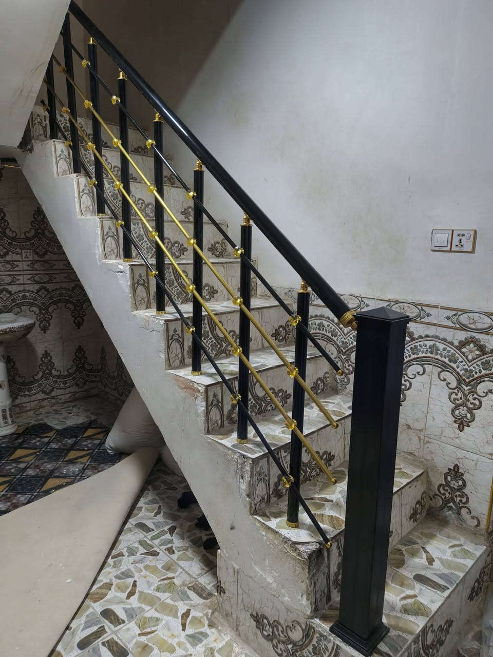 جزء من أعمال #معمل أحمد للالمنيوم الحديث وال PVC والمحجرات

لصنع كافة أنواع #الكاونترات و الشبابيك #والأبوابpvc والألمنيوم
وانواع المحجرات

العنوان #النجف الأشرف #المناذرة
للاستفسار مراسلة الصفحة او الاتصال *********** 

#شبابيك
#ابواب
#كاونتر
#المنيوم
#pvc
#معمل
#احمد
#النجف
#ابوصخير
