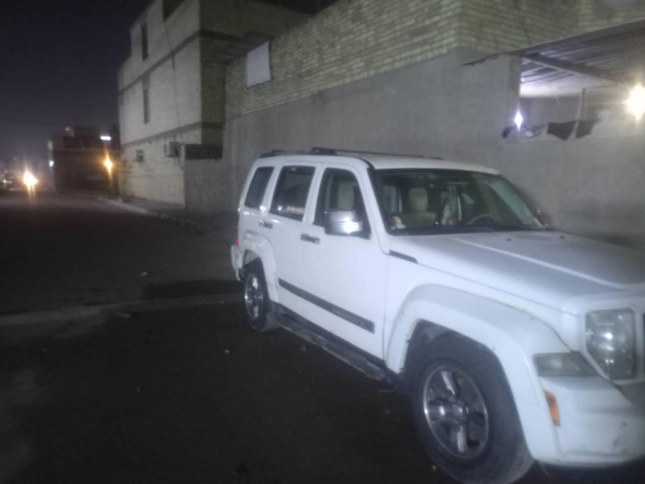 السلام عليكم سياره باسمي جير مكينه تبريد مكان بغداد حيور السعر 70 ورقه ***********
