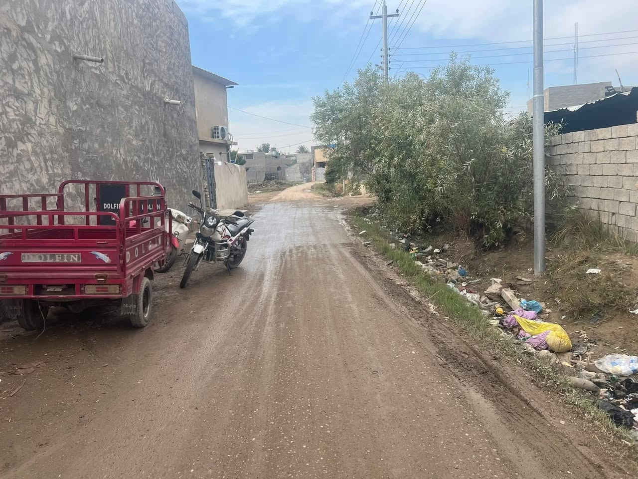 اعلان من #النيزك_للعقار لبيع وشراء الاراضي و الدور الزراعية والسكنية والمقاولات العامة 
--------------------------------------------

 قطعة ارض للبيع  بموقع ممتاز  
 
موقع الارض 
 - صلاح الدين - قضاء بلد - خلف اسواق جابر 

-مساحة الارض ..256م

📄 نوع العقار : سند زراعي 25 
--------------------------------------------
للاستفسار والتواصل : ***********

او زيارة مكتبنا الكائن في - صلاح الدين - بلد - شارع الامير - مقابل عيادة الدكتور قاسم حاتم
