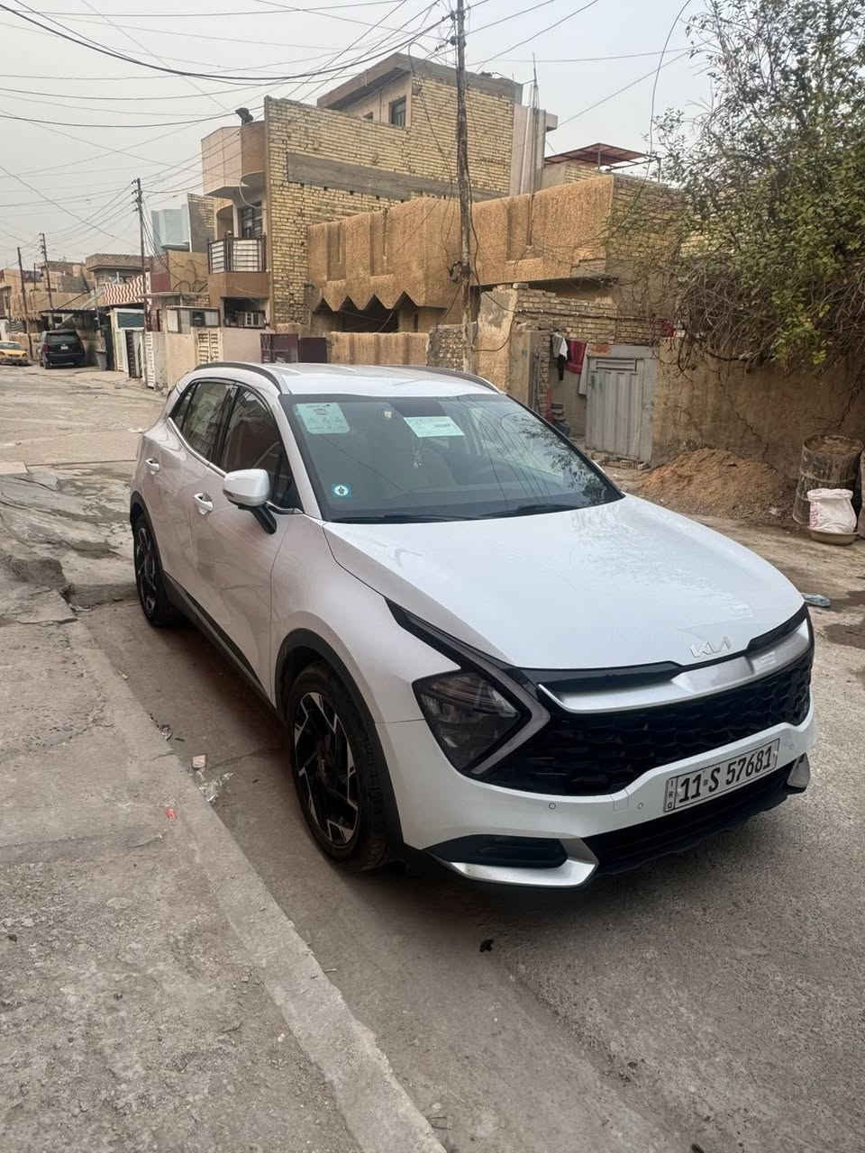 السلام عليكم  سبورتج 2023
دولية ماشية 37.         مواصفات بصمة
تحكم ستيرن كامل 
شفتات 
حساس امامي خلفي
كامرة دوارة السيارة 
ارضية جلد
تبريد قطعتين 
شاشة متصلة
ويل 19 
تخم تاير جديد
باتري جديد قبل شهرين شديتة وية التايرات
السيارة مكفولة ماعدة شخط بالباب الخلف السائق علىً كد شبر
والسيارة خير من الله مال بيت وممتعوبة وجاهزة الله شاهد
السعر 223 
للاتصال ‭***********
