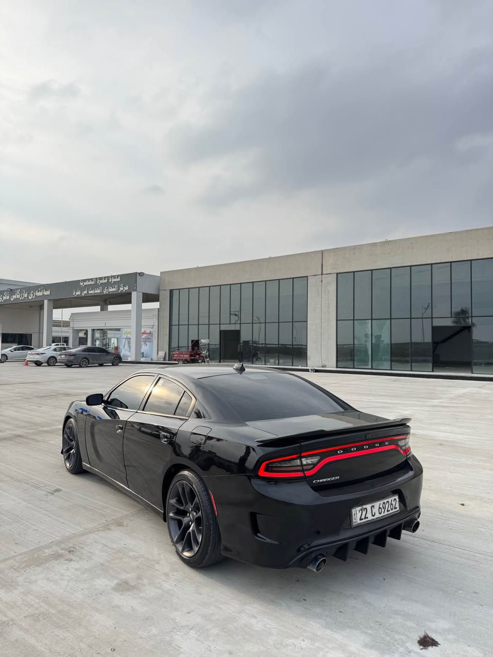 دوج جارجر ٢٠١٨ ٦ سلندر سيارة بي تخة من كدام شبرين جملغ صبغ و بولند تبديل لي GT و اصلي هم موجود بدون صبغ سيارة بدون نقطة داخل ايرباك سيستم راجع شريكة ماشية ١٨٠ مصرف دينار مابي مواصيفات فول بدون سيلايت / بصمة . شاشة كبير . كوشنات هيتر . كوشنات كهرباي . كاميرة . شفتات استيرن . شاشة الكتروني . حساسات . لايتات زينو . تشغيل عن بعد و بعد اكو مواصيفات سيارة گئر و محرك شرط و مامفتوح و تحويل ثاني يوم و سعر ٢٢٠$ و مجال رقم موبيل *********** اذا انت شراي خابر و سلام عليكم♥️ اكر, نينوى
