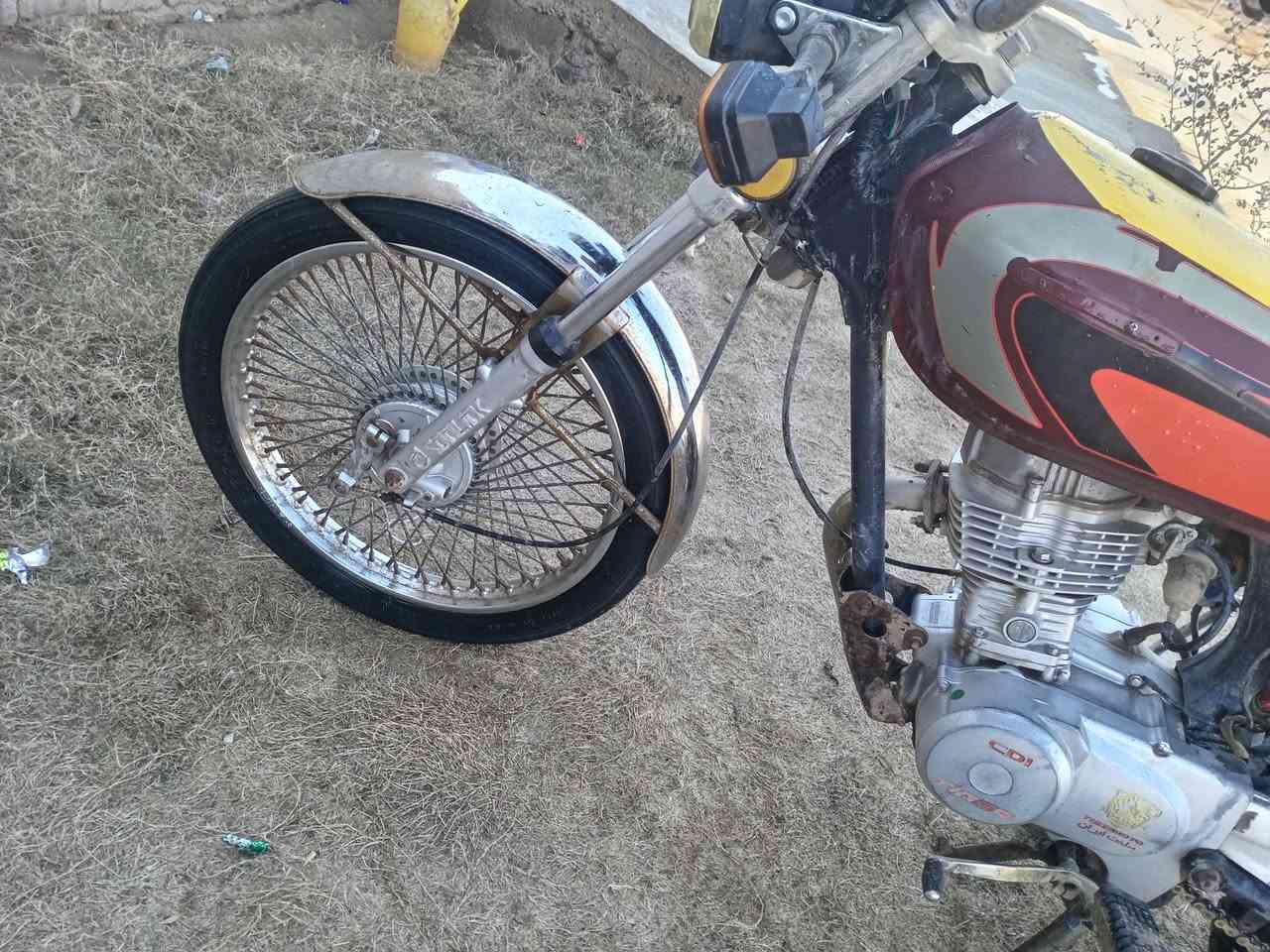 دراجه تايكر موديل 2019 محرك بلادي فول نضافه ونشاط( تشغيل نكره كهربائيات شغاله) (أوراق اصوليه كرتونيه كامله) السعر (325)وبيها مجال حك الجيه لاتصال *********** خاص ما جاوب الشراي يتصل السكن ديالى (ناحيه كنعان)
