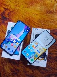 أجهزة شرط الضمان والنظافه جهاز هونر x9  ذاكره ٢٥٦ مع كارتون فقط سعره ٢...