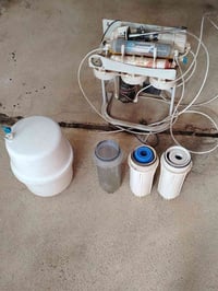 للبيع منضومة تصفيت مياه ٨ مراحل كاملة موطور جديد للاستفسار 07815278969