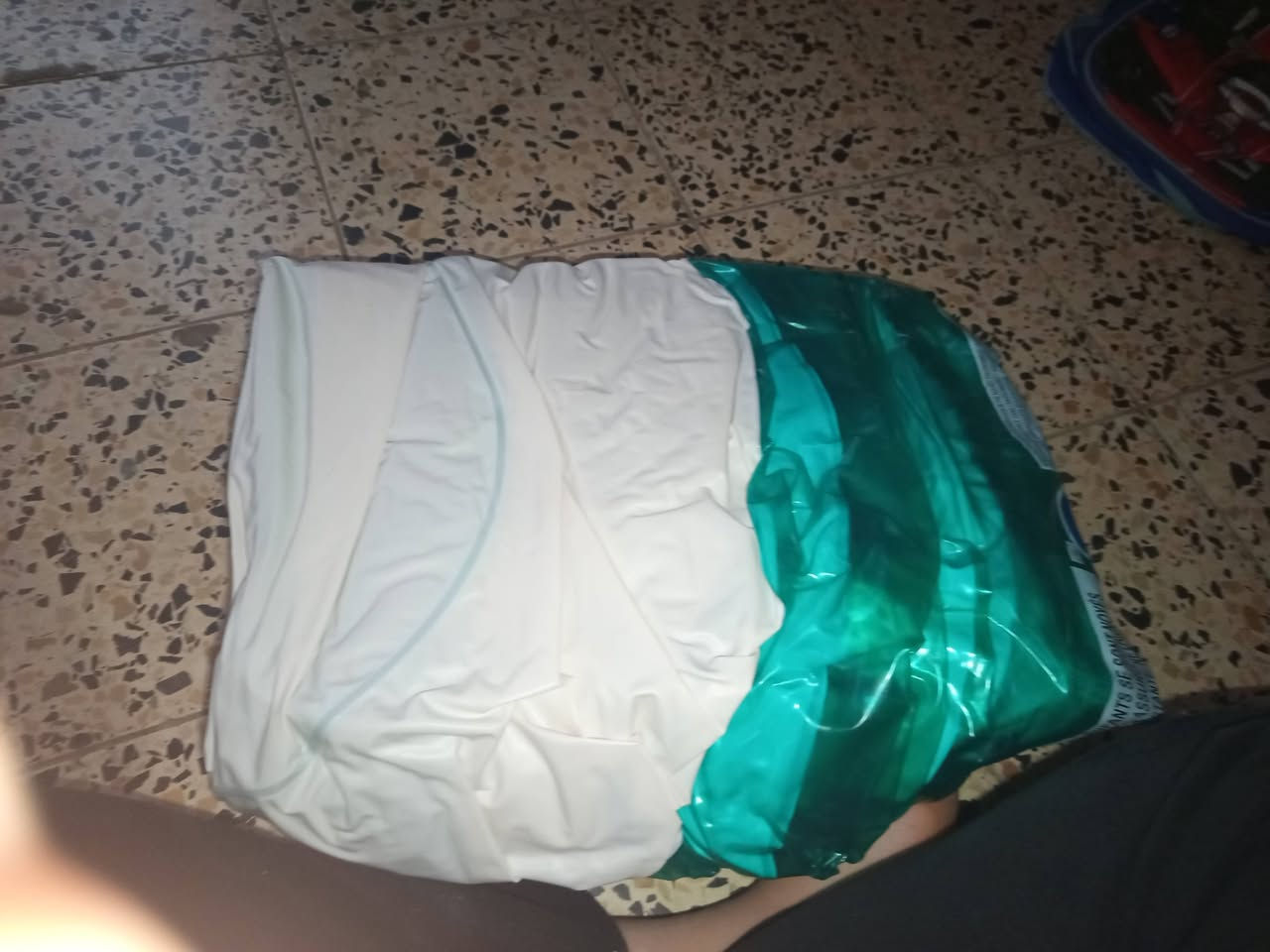 مسبح للبيع الله شاهد عليه ماخذه ب 35 للبيع ب 25 وبي مجال 
مكاني الديوانية حي الوحده قرب مجمع القمه غمكه 1.46m طوله 48 cm وجبير يكفي 3 أشخاص


**إذا كنت صاحب هذا الإعلان وتريد حذفه لأي سبب، رجاءا أرسل رسالة إلى الدعم الفني**