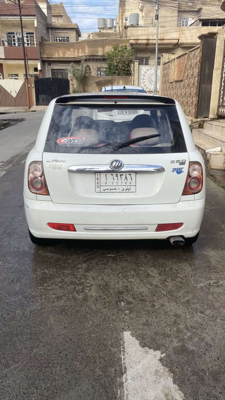 السلام عليكم
للبيع ليفان 320 موديل 2013
ماشيه 116 k
بيها نص جاملغ خلفي صبغ وشضيتين صغار بالسقف 
كوبون بانزين بيها
محرك وكير شرط
السعر 54 وبيها مجال 
***********
