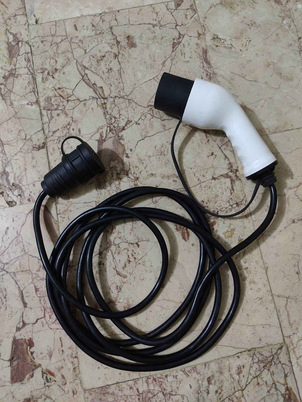 ثلاث كيبلات شحن


**إذا كنت صاحب هذا الإعلان وتريد حذفه لأي سبب، رجاءا أرسل رسالة إلى الدعم الفني**