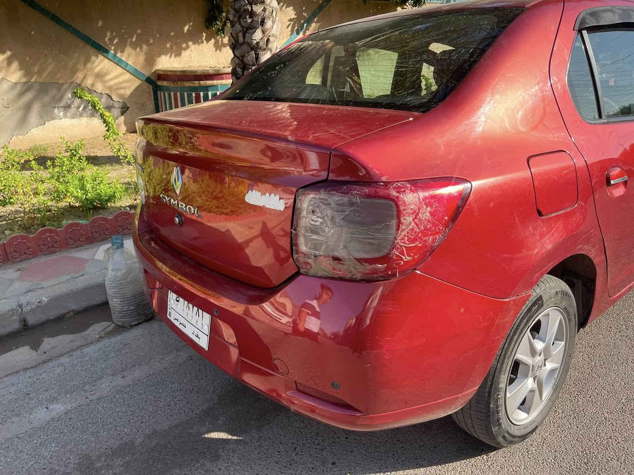 السلام عليكم رينو سمبل ٢٠١٧ سيارة جاهزة بيها صبغ اثر تخريب سيارة استعمال نسائي بيها ٤ قطع مكفولة من العيب الشرعي وكير ومكينة ودواخل وترايها وين متريد سعر 64 وبيها مجال مكانها بغداد للاستفسار ***********
