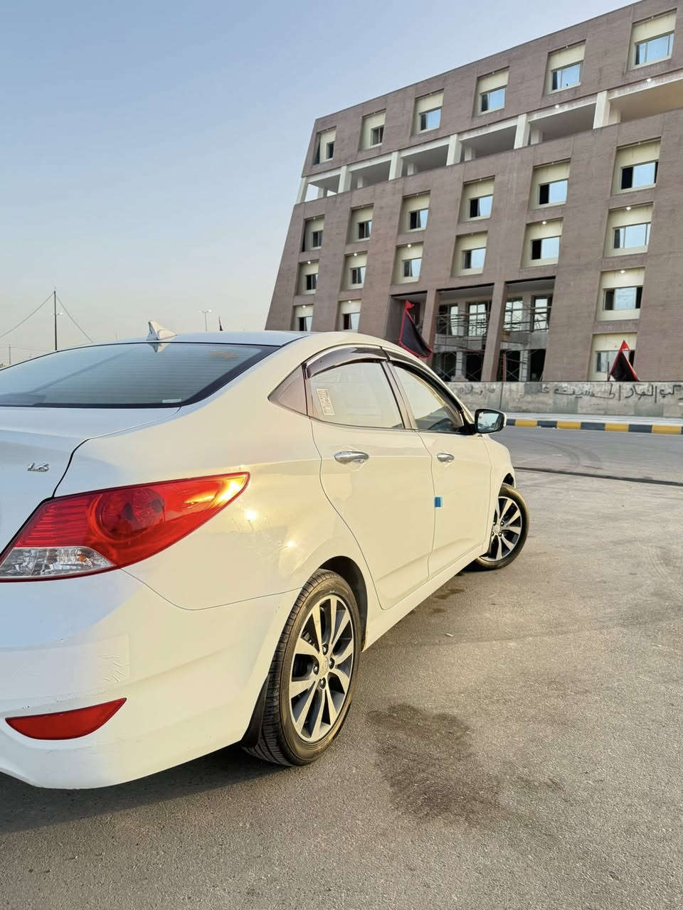 السلام عليكم
اكسنت 2015 خليجي رقم ذي قار انكليزي  بأسمي سنويه ل 2028 هزه جديده السياره مكفوله ضربه وصبغ وتبديل والفحص بالمنشور  محرك 1600 ما مفتوح حداديه جديده تبريد ثلج فول مواصفات فتحه سقف تحكم ستيرن تجوة كشن  شاشه تاب اشاره بالمري ويلكب 15 كروم سبير ويلكب منضومة زنون كهربائيات كلها شغاله بدون اي نقص السياره كلها جاهزه وعليها ادامه كامله 
ماشيه 84 الف مكان السياره الناصريه مركز شارع ابراهيم الخليل 
السعر / 108 وبيها مجال بسيط 
للاستفسار / ***********
