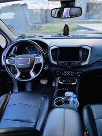 تيرين ٢٠٢٣ • بدون رقم • ٧ راكب