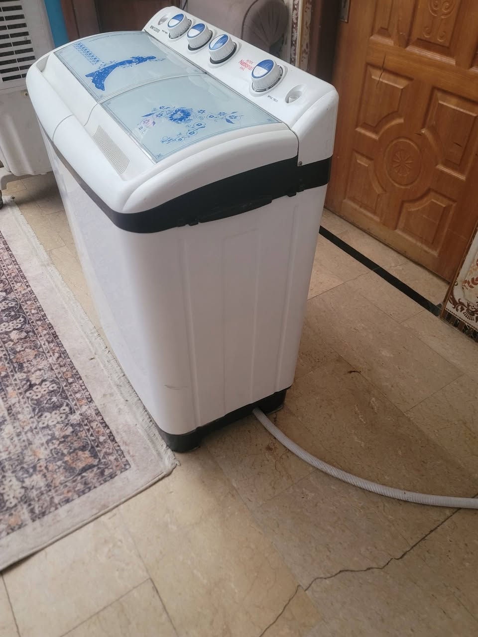 للبيع غساله انتر ناشنال 14 كيلوا جاهزة وعلى الفحص كلش نظيفه بدون ظرر السعر ب90 واكو توصيل داخل بغداد بأجره _ عنوان بغداد قرب جزيرة بغداد السياحيه بدايه كميرة ***********

