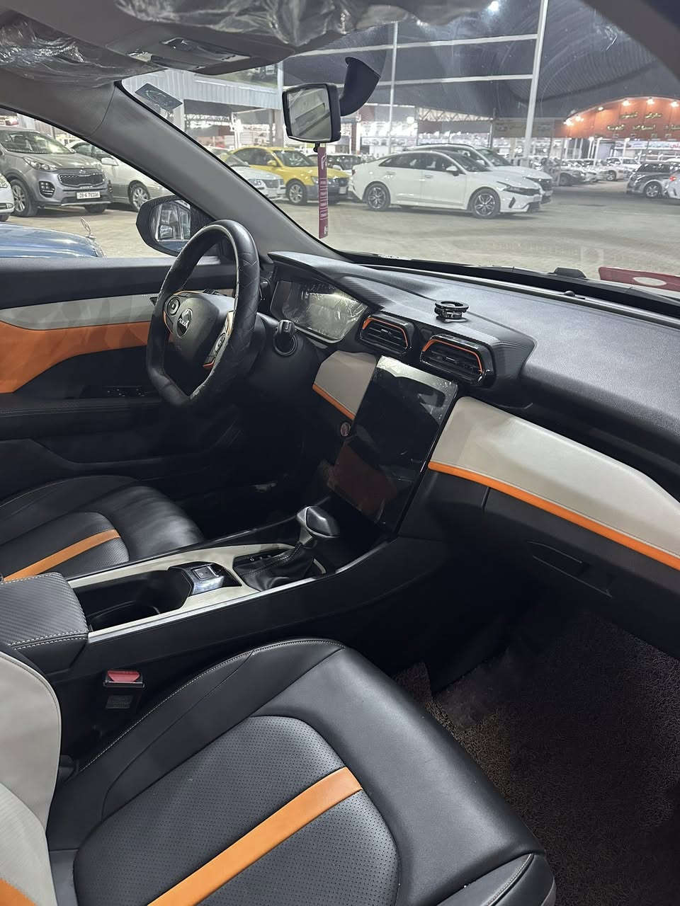 السلام عليكم 
دونك فونك 2025  رقم بغداد بإسمي مكفولة كفاله عامة من الصبغ والضربة ماشية 10 الآف وضع الزيرو تحت الضمان لمدة 6 سنوات 
بصمة تشغيل بصمة باب هندبريك بصمة شاشة لمس حديثه جنطة كهرباء كامرا خلفية وحساسات خلفية مكان السيارة النجف السعر 120$ وبية مجال بسيط حك الجية 
***********
***********
