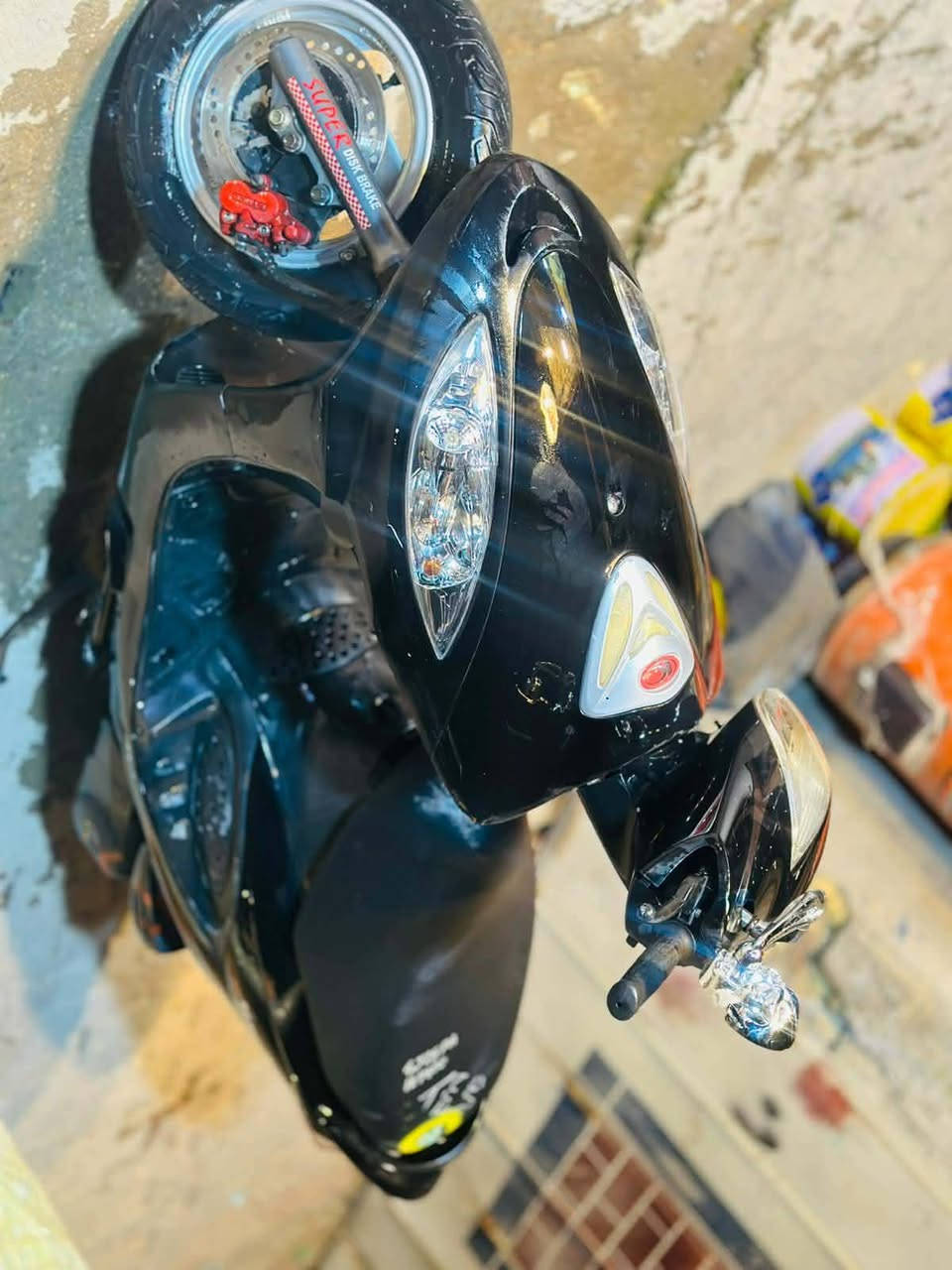 دراجه كامكو V2فحل مكينه 125دراجه كارتون رمبه دراجه كفاله عامه البيع سعره 850الف وبيه مجال قليل ***********
