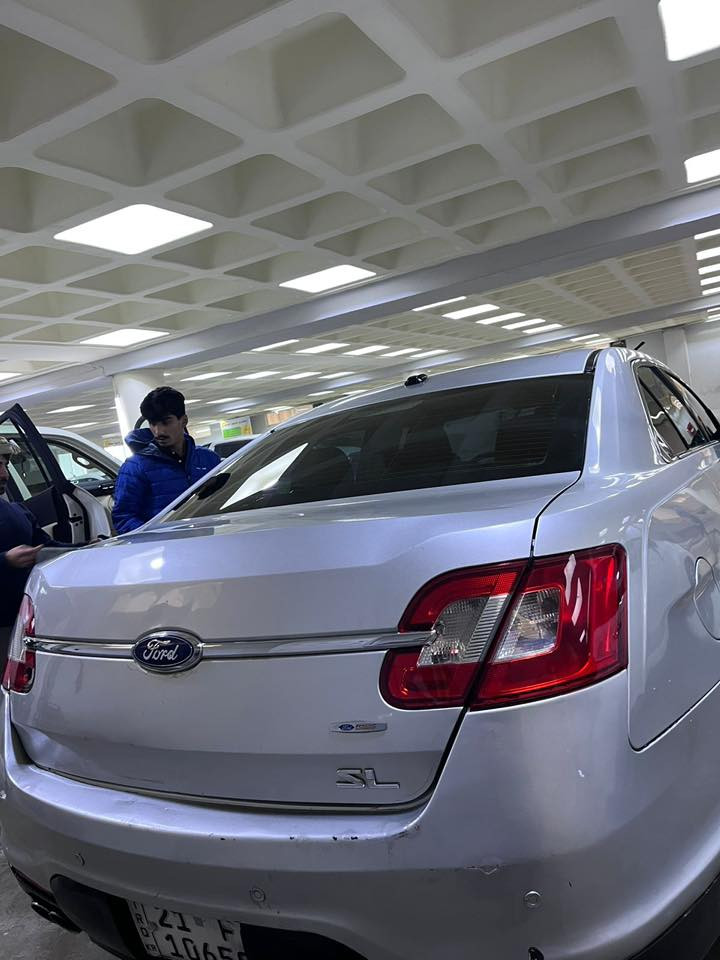 فؤرت تؤريس 2010           4 پارجةي بوياخة لةسةر ساغي بي ناو گرتن يةك نوكة دةرزي ناوي نية ناو زةرد شاشة ئايپات و تحديد سرعة سوكان ڤؤليؤم  كؤدي سةردةرگا ساردو گةرمي مةزبوت 84 وةرةقة و مةجال 
***********
