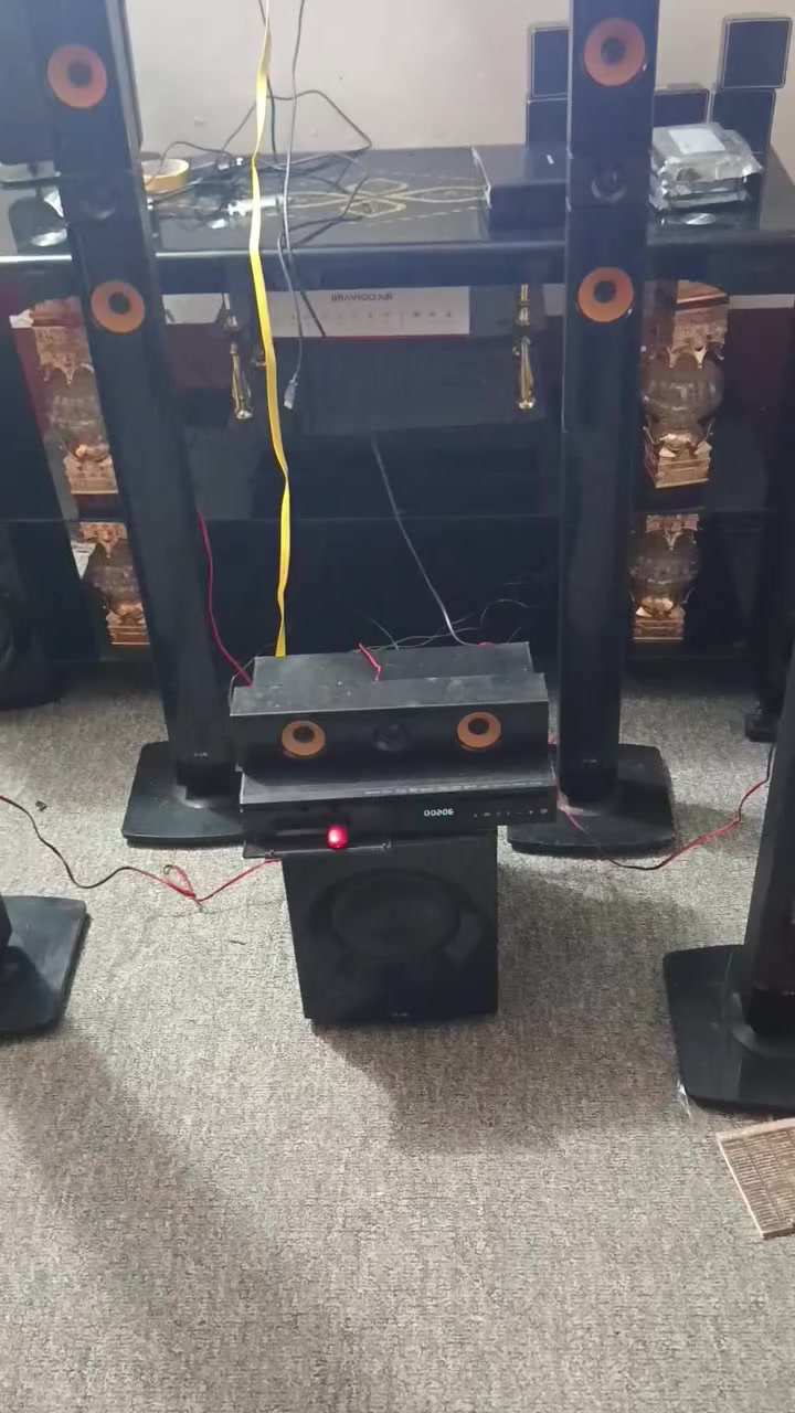 سستم مسرحي LG ... بلوتوث... فلاش... أواكس... قرص... راديو... HD...أوبتكل.... منفذ لان ... سعر ١٦٠ الف


**إذا كنت صاحب هذا الإعلان وتريد حذفه لأي سبب، رجاءا أرسل رسالة إلى الدعم الفني**