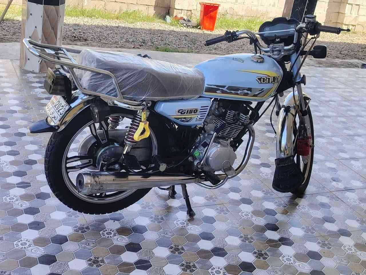 السلام عليكم
للبيع سيفان موديل 2023 وراق كامله كهربائية كله شغاله مكان ديالى سراجق السعر ٦٠٠ وبيه مجال تصل على رقم هاتف ***********
