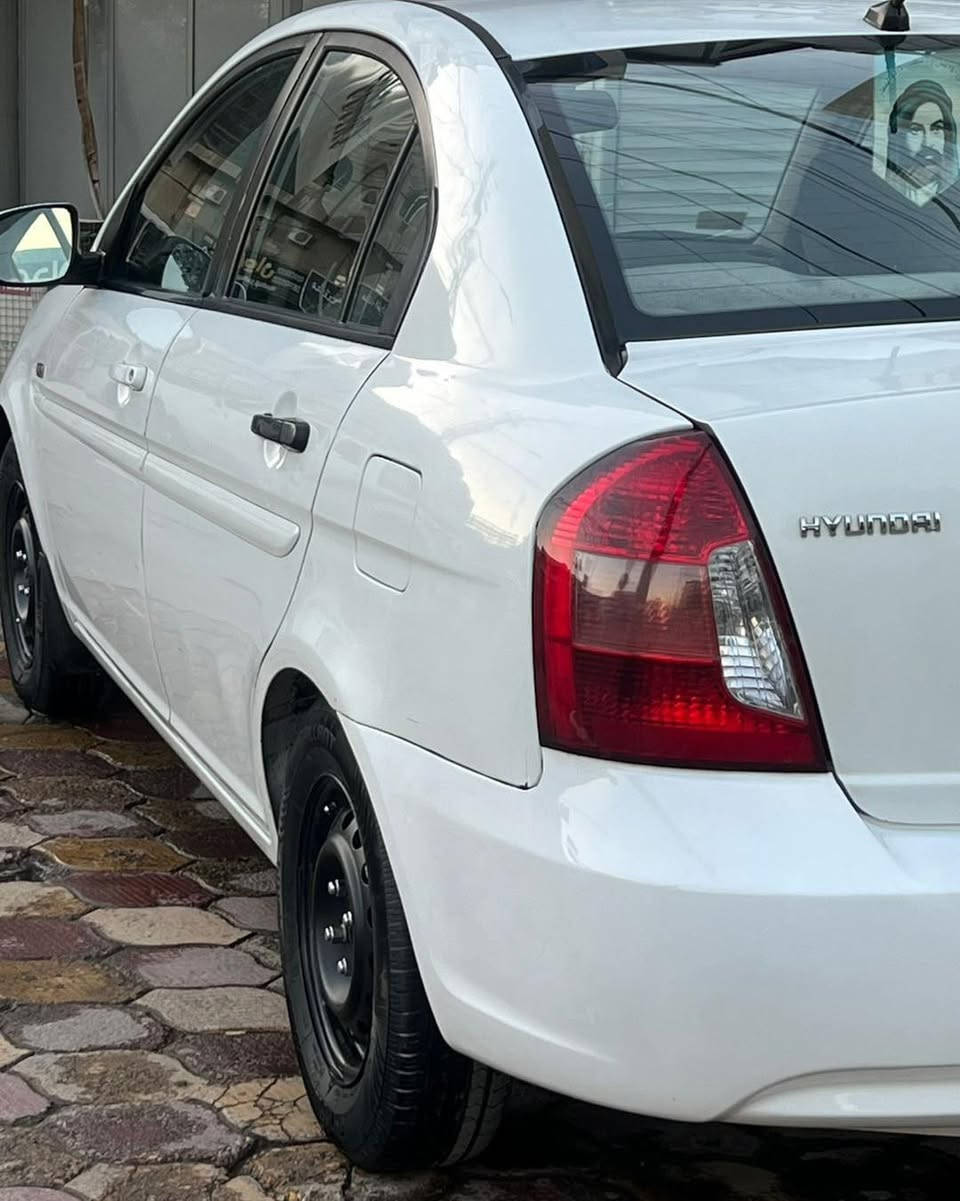 ماعندك فلوس تعال اخذ بلاش وجديدة 🌹🌹🌹
✅ لمعرفة السعر علق ب …. ✅ تم 🤲

اكسنت موديل :2011
كير مكينه جدد
مكينه 1600 قطرتين 
تبريد تدفئه 
تخم تاير 
حداديه جديده 100‎%‎ 
اذاين محرك جدد 
دوشمه كشنات +كاعيه 
اشاير بل مري 
بيها طخه جاملغ خلفي الايسر
وبيها صبغ مكانات تجي وتشوف بعينك 
☎️☎️☎️☎️
مكاني /بغداد: الكرخ 
للاستفسار ***********
