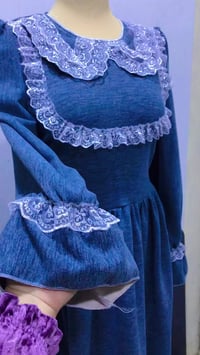 ملابس • للبيع