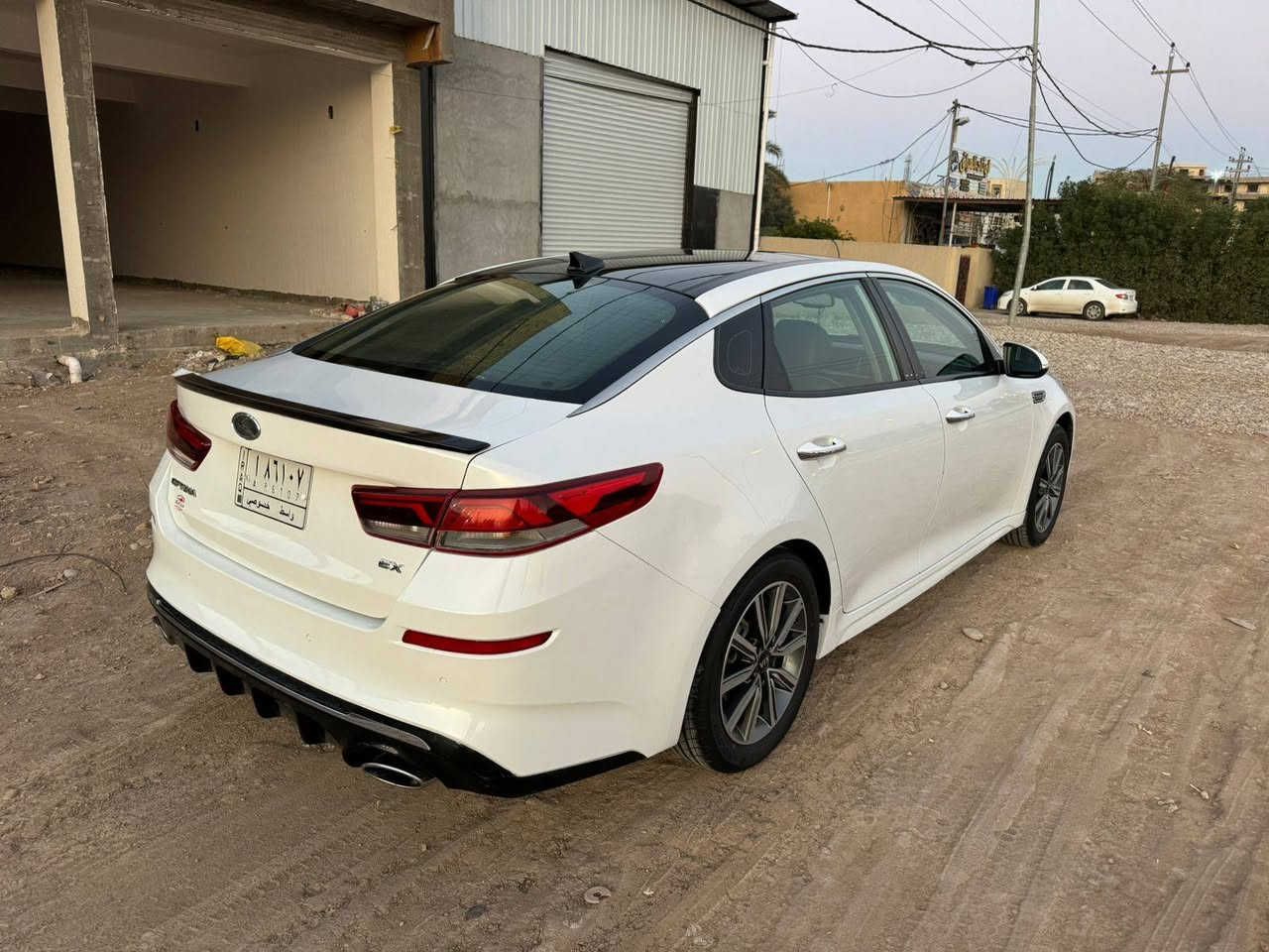 السلام وعليكم 
كيا اوبتيما موديل ٢٠١٩ 
رقم واسط تحويل مباشر 
وارد امريكي حادثه بنيد فقط وصور الحادث موجد بدون ايرباك 
فول موصفات بني رامه كشنات جلد كهرباء خزن بصمه فول الفول
ماشيه ٨٠ 
المكان كوت مركز المدينه الاستفسار لاتصال 
***********
