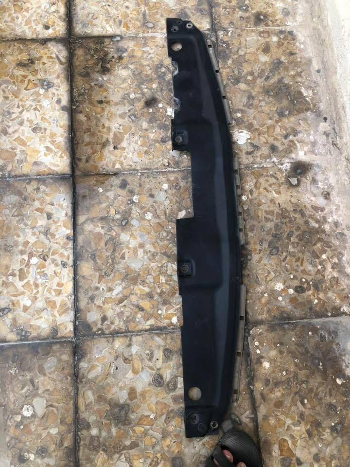 سلام عليكم غراض اكسنت لبيع ‏العنوان بغداد ***********
