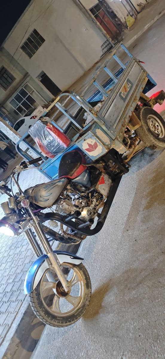 MTR 
 ستوته كامله مجهزه اخر حبه  
مديل ،2015 
كهربائيات شغاله كامله
 اوراق أصولي مداورة  
رقم هاتف ‏‪0789 300 2079‬‏
