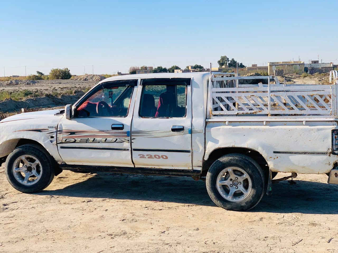 سلام عليكم دير للبيع 2008 بيع مستعجل سياره خير من الله حداديه جديده تواير جدد مكينه تنقص قليل سياره خير من الله وين ماتريد اطلع بيه
البيع كوم حديد مكاني الشطرة 
السعر 15 وبيه مجال

رقم الهاتف ***********
