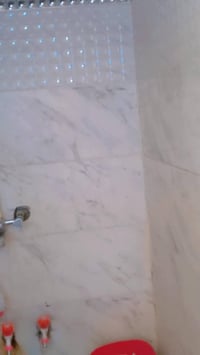 مشتمل ٥٠م • ٦٠ عنوان مسقط • قريب مدرسة امرلي