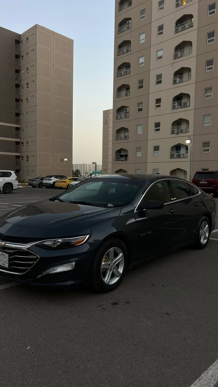 السلام عليكم للبيع ماليبو 2019 ls
ماشيه ٩٧ الف كيلو 
بيها ٣ قطع صبغ وبارد باب سايق 
مكاني بسمايه رقم واتساب ***********
ب 110 سعر
