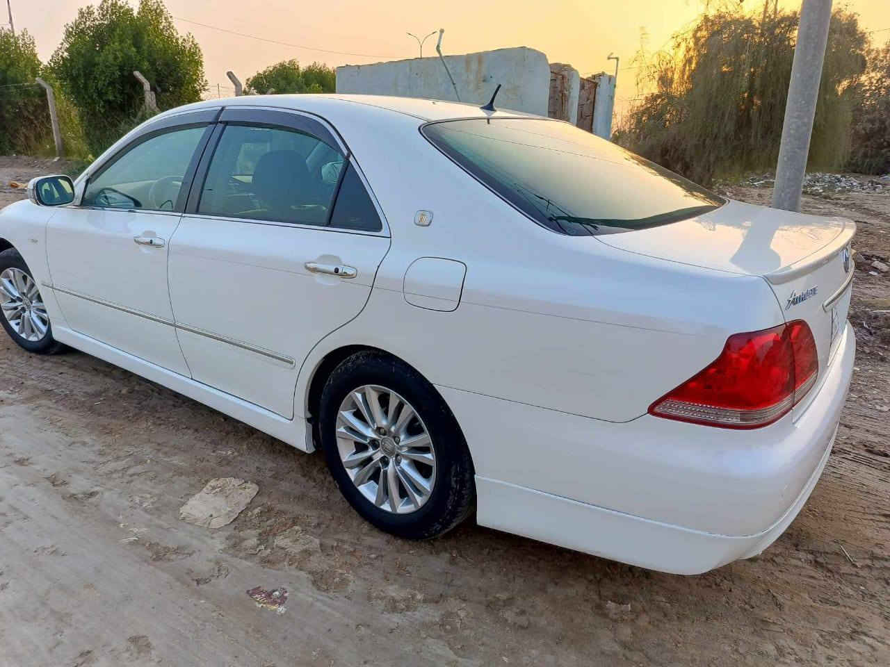 شاهينه موبايعات رقم بغداد بسمي مكفوله عام  شاصي 82 تفاصيل أكثر اتصل على *********** سعر 117 وبيها مجال
