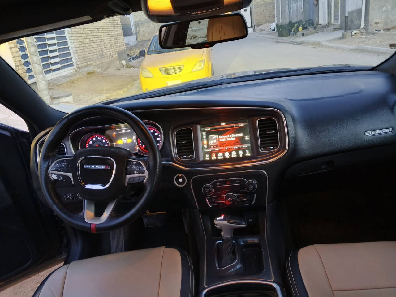 السلام عليكم جارجر موديل 2016
SXT
امريكي حادثها فقط خشم البنيد بدون دواخل صور الحادث مرفقة بصمة تشغيل عن بعد كشنات حضن 
بالعراق جاملغ مبدل فقط سيارة جاهزة تخم تاير جديد تبريد تدفئة كشنات جلد محرك وكير مكفولات حجم المحرك 6 سلندر  (3600)مكانها في ميسان نهاوند راعيها في ميسان
السعر 157 وبيها مجال ***********
