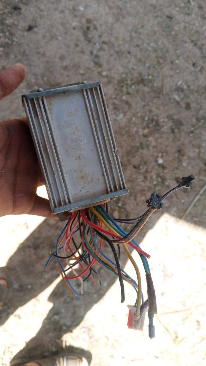 صيانه عامه للدراجات الشحن مع قطع غيار وبطاريات 
تبديل ضفيره 
عقول 
ديالى الخالص***********
