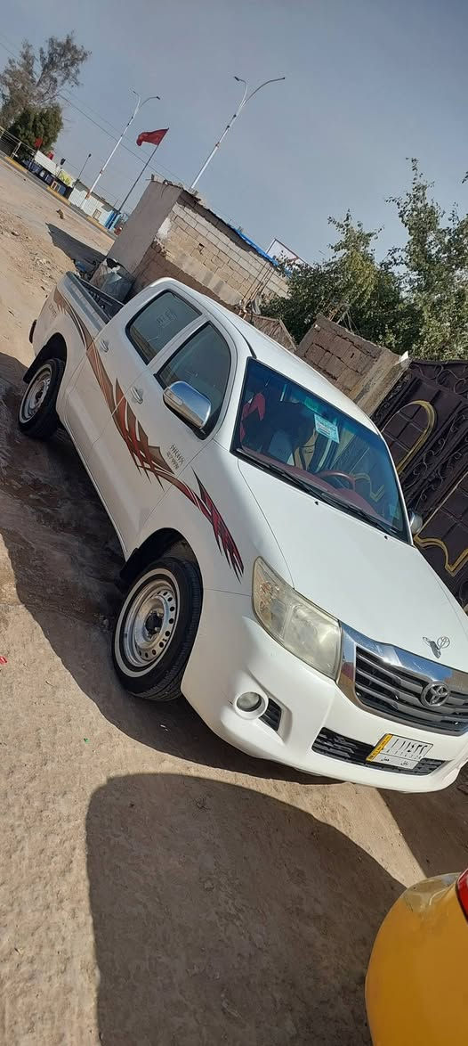 تيوتا موديل ٢٠١٤ عماني مكفوله ماعدا بارد بلبدي بصيط كير مكينه بلاد ما مفتوح للبيع او امراوس بموديل احدث من موديل ٢١ لل ٢٥ فرق نقد مكاني سماوه السعر ١٧٤ رقمي ***********
