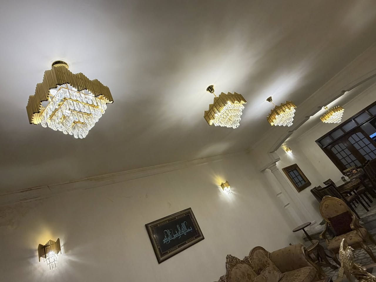 صالة للبيع كاملة قنفات طبلات باترينات عدد اثنين مع الستائر والثريات  ٤ والبراكيتات ٨
مليون و٨٠٠


**إذا كنت صاحب هذا الإعلان وتريد حذفه لأي سبب، رجاءا أرسل رسالة إلى الدعم الفني**