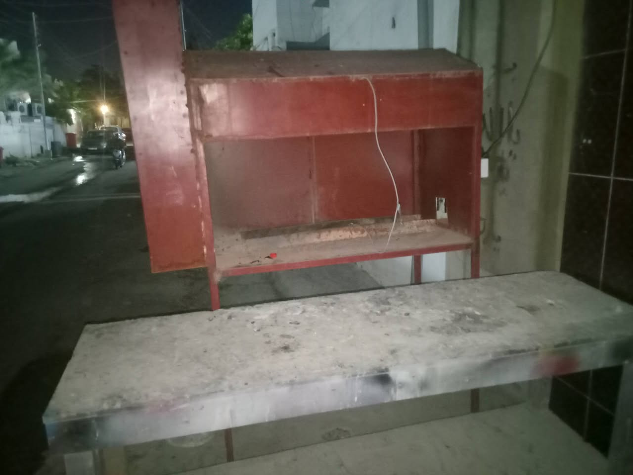 السلام عليكم 
شواية كباب مع ميزين و 250 شيش ومساطر للبيع 
السعر 300


**إذا كنت صاحب هذا الإعلان وتريد حذفه لأي سبب، رجاءا أرسل رسالة إلى الدعم الفني**