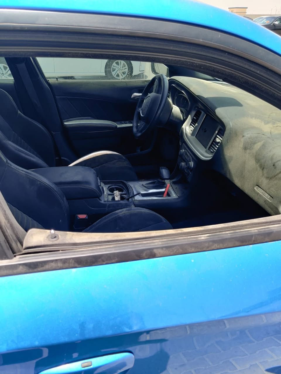 سلام عليكم شباب دوج جارجر  مديل 2018 مرمزه 19 بسمي رقم بغداد. سياره اصولي من كلشي تحويل. ثاني يوم 
نحجي بل إضافات عليها. 
1-فئه ارتي 5.700 دايتونا تجي فول مختلفه عن ارتي عاديه 
سبورت بشاشه تحكم  قفل اكسل. 
2-غرفه دايتونا نضام خزن ميموري كشنات حضن دايتونا  تدفئه تبريد كهرابائي  ستيرن تدفئه سياره مختمه بل دايتونا تغليف على صندوك دايتونا من امريكا على بنيد من امريكا جان مغلفه قماره أنا شلته 
3-إضافات تفريغ كزوز  عليها دبات اشتي باور صوتها رعب برمجه  عبدالله مقداد.+ تكدر تتحكم بل صوت تسده تفتحه 
4عليها شوته بلاد مفتوحه دايتونا 
5-جوبلس s2 
6-وياله سكات 
مكان السياره بصره ابي الخصيب سياره معروفه بلنضافه القوه 
حادثها مرافق صوره 
رقم هاتف(***********)
تواصل سعر خاص
