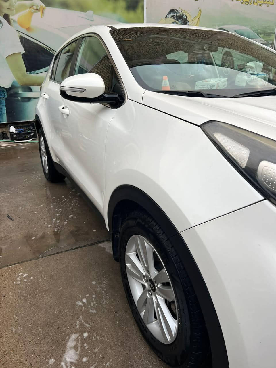 السلام عليكم 
كيه سبورتج مديل 2018 كاز
وارد كوري كفاله عامه عده باب السايق صبغ فقط
السياره بأسمي رقم نكليزي تحويل وكاله حاضر 
جاهزه من كلشي حداديه تخم تاير تبريد تدفئه 
وين ما تريد تطلع بيهه تراي السعر 145 وبيهه مجال
البصره المعقل رقم تلفون ***********
