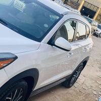 للبيع توسان امريكي موديل 19 محرك 2400 فول مواصفات عدا الفتحه سنويه وهز...