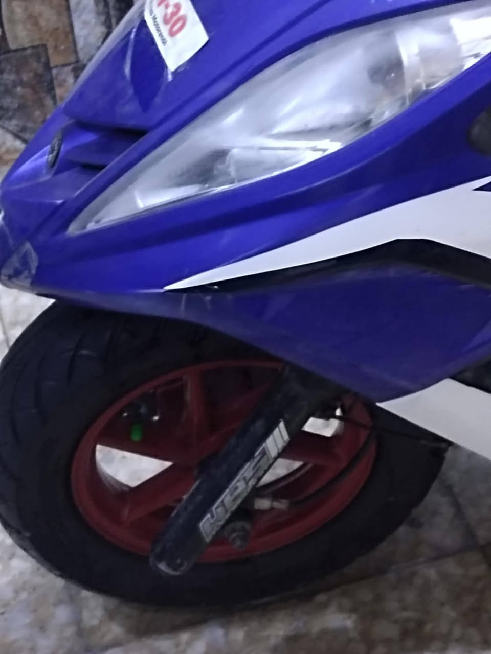 اعاده نشر بسسب وعود كذابه سلام عليكم شباب جيتي ار جديده معنى كلمه كلش حلوه دراجه  شغل واطلع تخم تأير دهن اموزيل ويل احمر شاشه ثلاث اللون اشاير دراجه جديده السعر 625 وبييه مجال الطبيين مكان بغداد الغزاليه ***********
