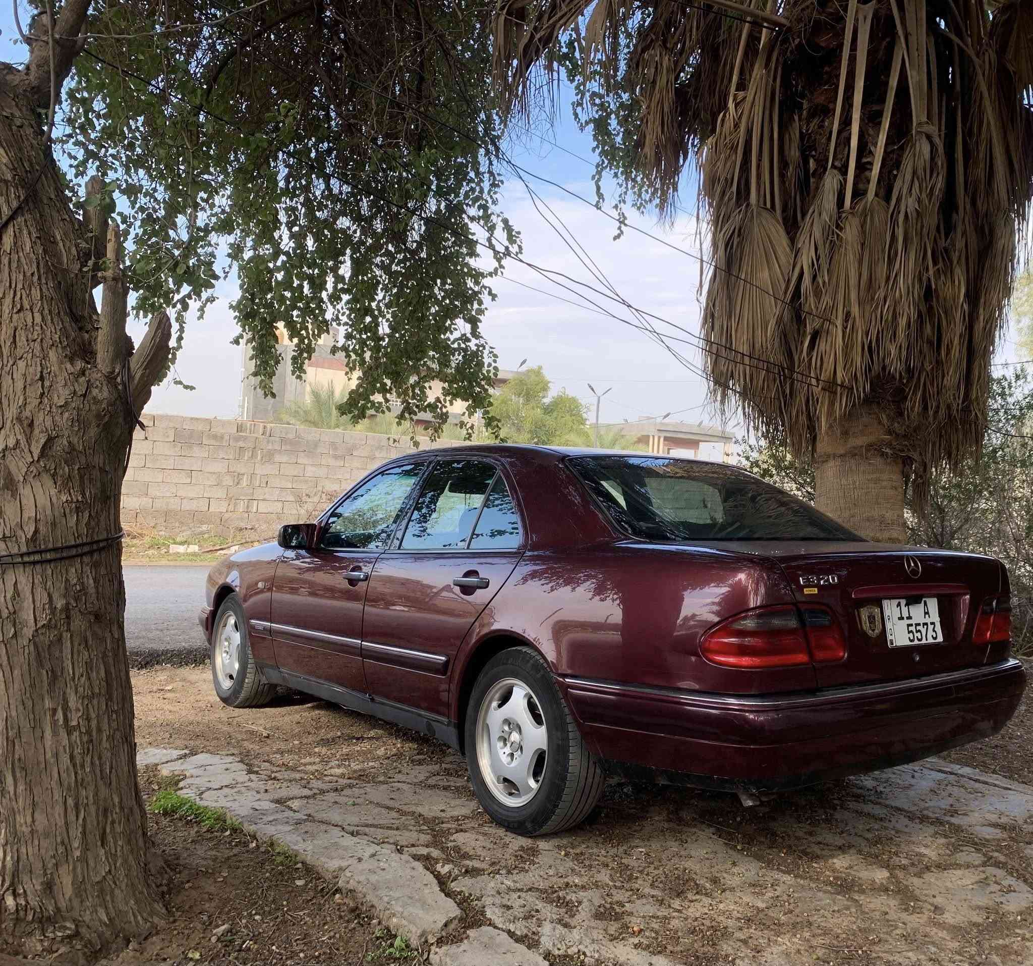 مارسيدس ام عيون ١٩٩٨
رقم بغداد مميز أربع ارقام سنويه ٣٠
محرك v المرغوب 
كير صدر امامي خلفي تبريد مكفول بدون تبديل و معجون بيها صبغ كلير فقط  مكانها بغداد 
السعر ٩٥ بيها مجال 
للاستفسار ***********
