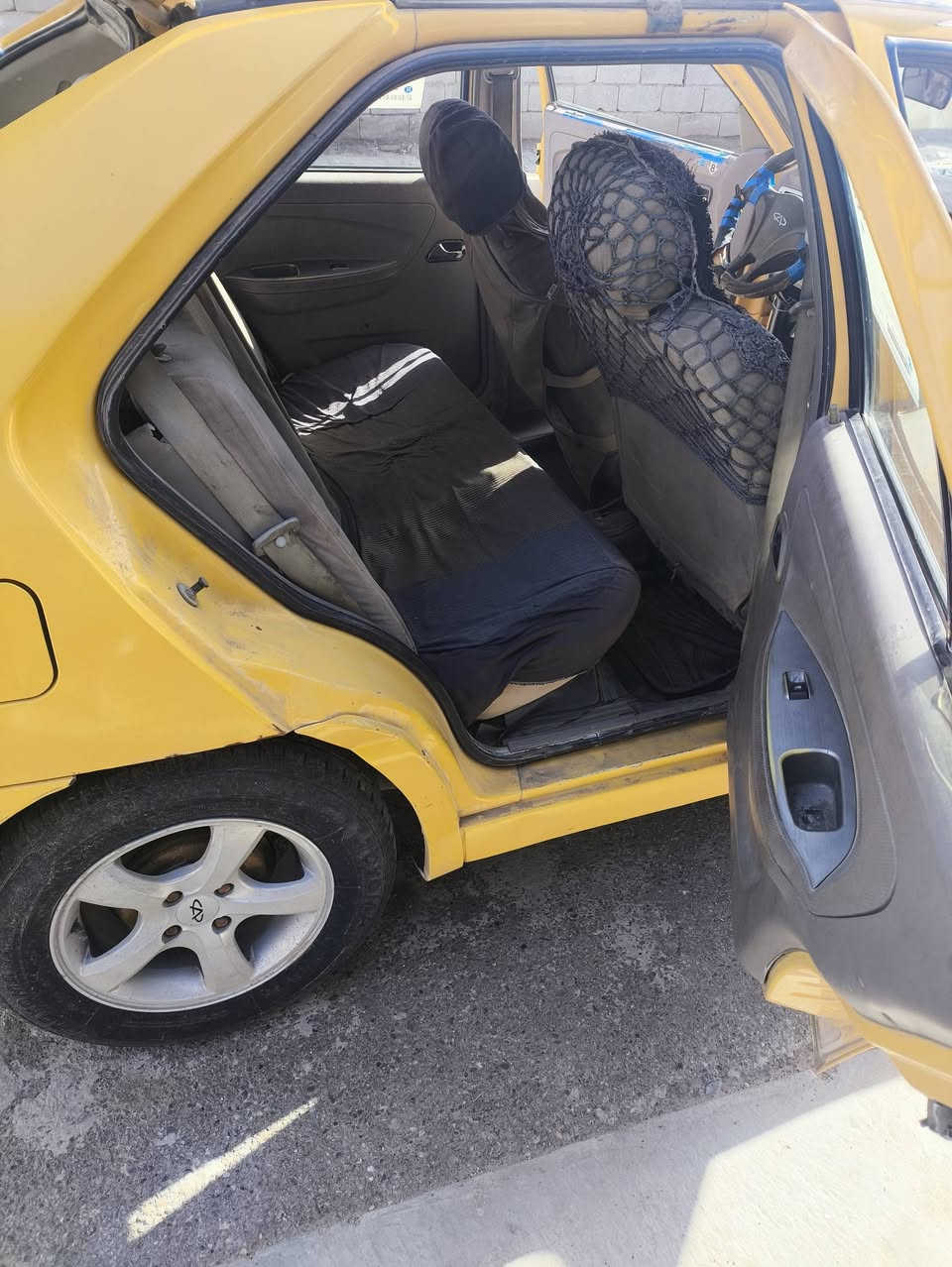 يا الله , وبإسمه تعالى
للبيع شيري كوين موديل 2013 رقم بغداد حرف ي   المضمون - محرك وكَير بلادي خير من الله   - هيئة وغرامات ما مطلوبة مصفرة  - التبريد شغال الصيف الي راح لحد ما اجا الشتاء هسة شغلته ينطي هوا حار ما اعرف شبي .
النقوصات : سنوية صار اكثر من شهرين من سقطت    - شريط هورن ( الهورن جطل)  - لبة جوزة ( التشغيل جطل )    - قمجي بنيد   - درايم شفت جهة السايق بي طكطكة من استدير ، السيارة كلها بلاد ما مبدل لبيها كلشي بس يرادلها تلحيظات السعر 22  ورقة
السيارة بأسمي المكان بغداد قضاء المحمودية ناحية اللطيفية — اتصل — ***********
