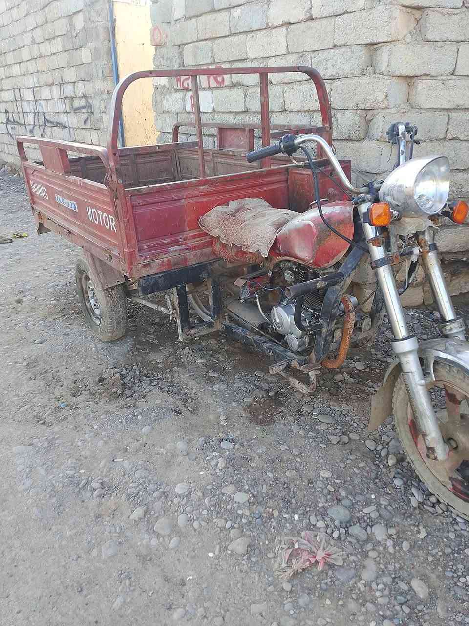 ستوته جمره بعيره لبيع او معارض حسب القناعه المحرك اليوم عمرتو ريمن شاطي شرط اكسن شرط السعر 550وبيها مجال قليل ***********
