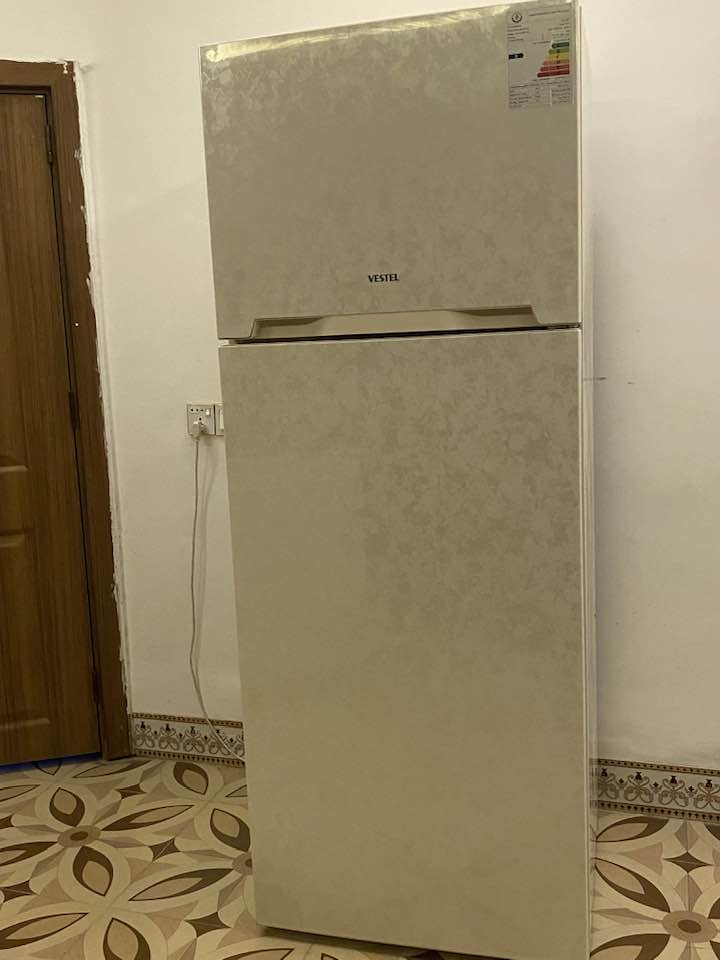 سلام عليكم
ثلاجه لوك اخو الجديد  اي عيب مابي ماطور بلادي غاز بلادي 18 قدم نوعيته فستل شراي خابر رقم*********** عنوان كركوك
