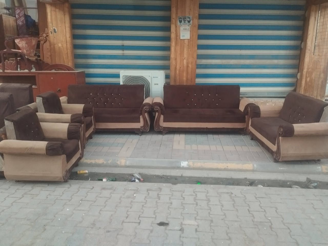 يالله
1 متوفر تخم 10 مقاعد نضيف اي ضرر مابي 
2 متوفر تخم ثاني تقريبا نفس اللون 8 مقاعد تسكام شغل درجه اولى 
بسعر اخو البلاش مناسبات جدا 
اهلا وسهلا بكم 
العنوان واسط نعمانيه شارع 13 مقابل بيت الحاج خيون 
للاستفسار مراسلة الصفحه او الاتصال 
*********** واتساب فقط 
***********
***********
